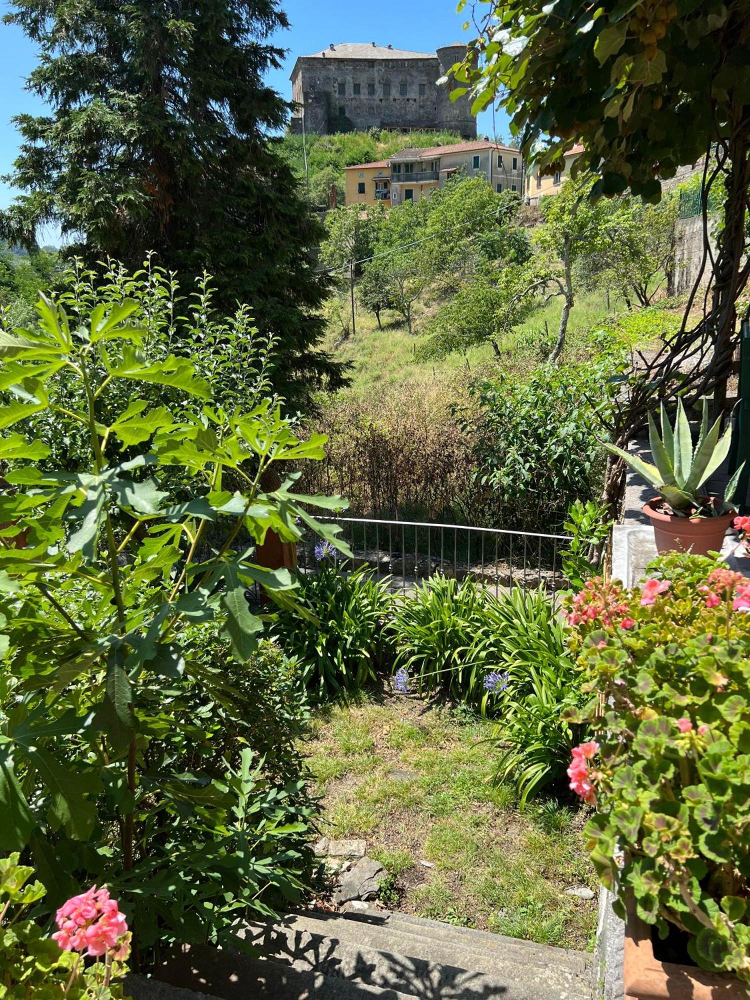 Casa Boru - A Beautiful Fully Restored Spacious House With Fantastic Views Calice al Cornoviglio Exterior photo