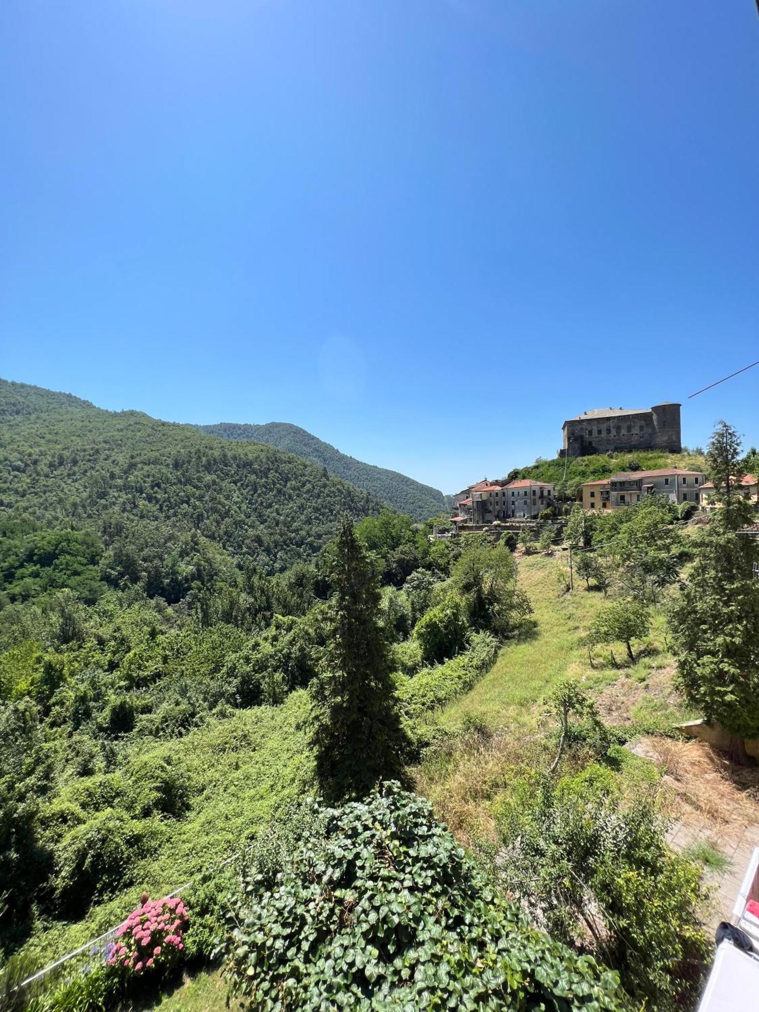 Casa Boru - A Beautiful Fully Restored Spacious House With Fantastic Views Calice al Cornoviglio Exterior photo