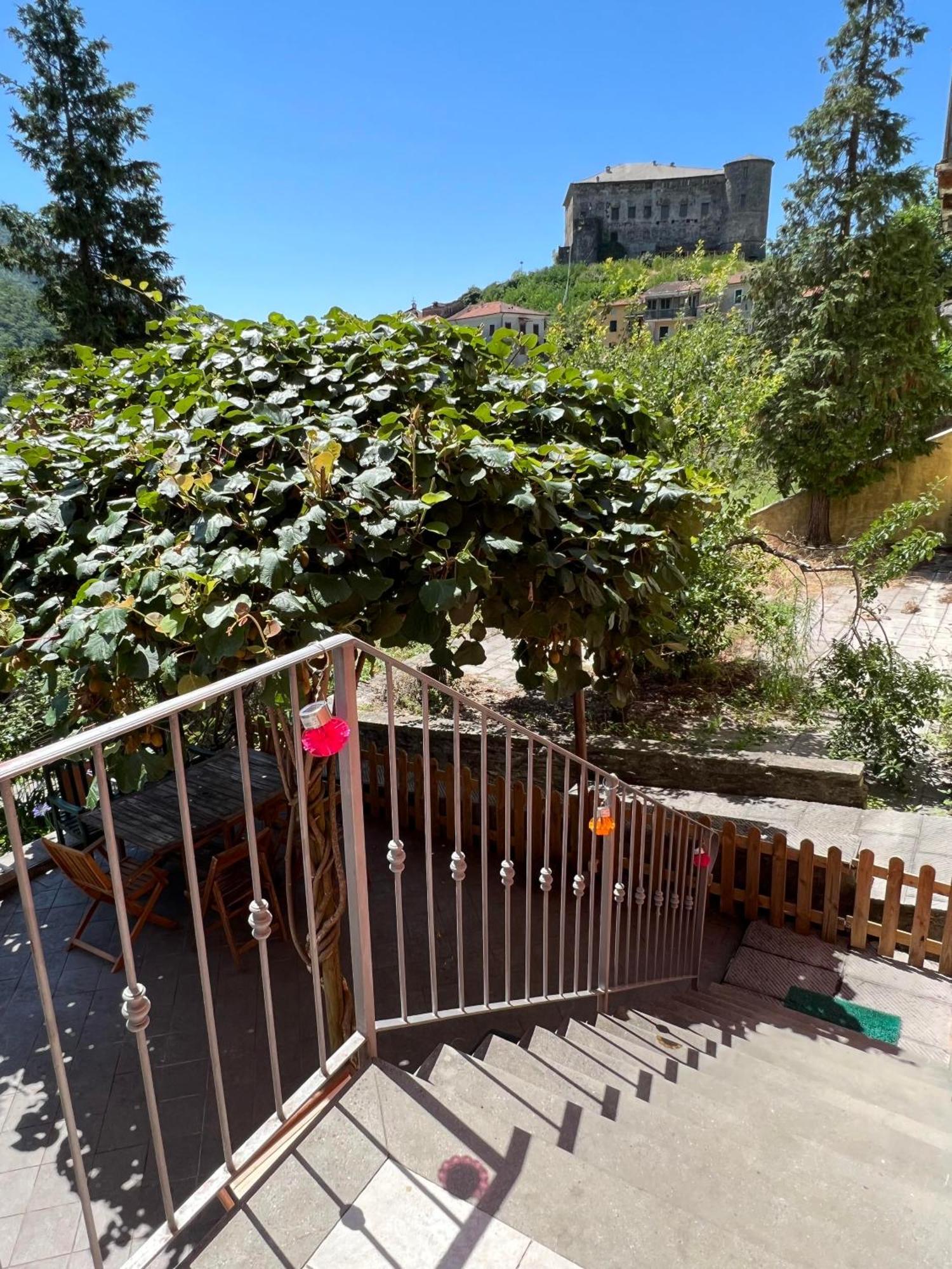 Casa Boru - A Beautiful Fully Restored Spacious House With Fantastic Views Calice al Cornoviglio Exterior photo